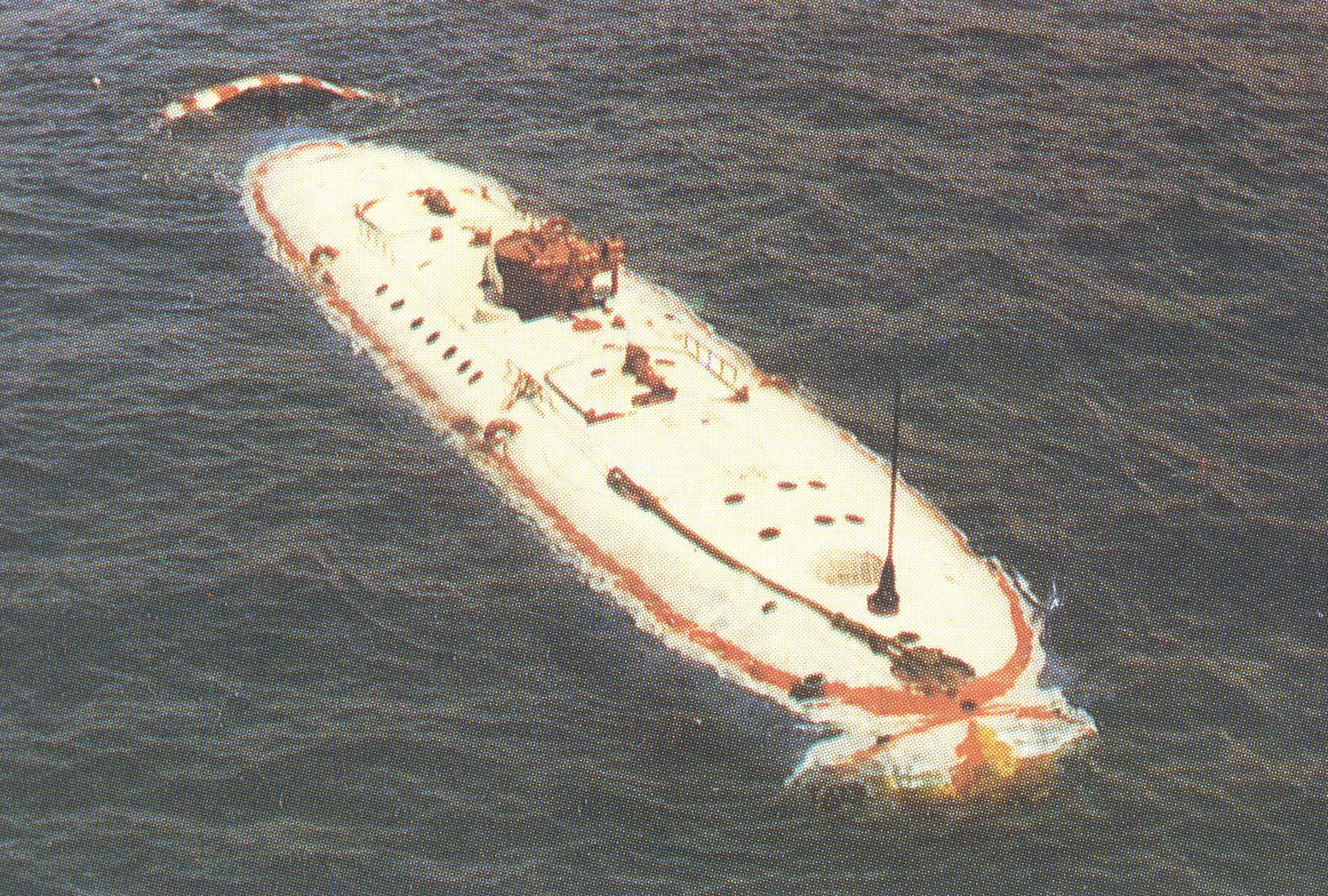 7103深潜救生艇.jpg 7103深潜救生艇.jpg